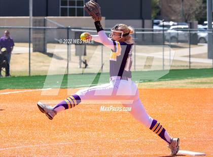 Thumbnail 1 in DeSoto Central vs. Collierville (Morris Hunter Tournament) photogallery.