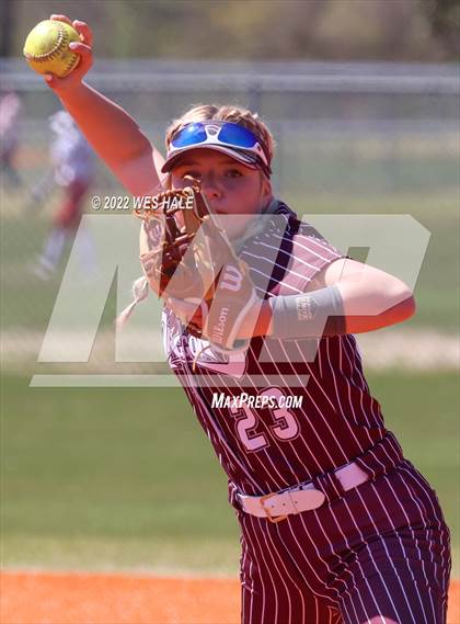 Thumbnail 1 in DeSoto Central vs. Collierville (Morris Hunter Tournament) photogallery.