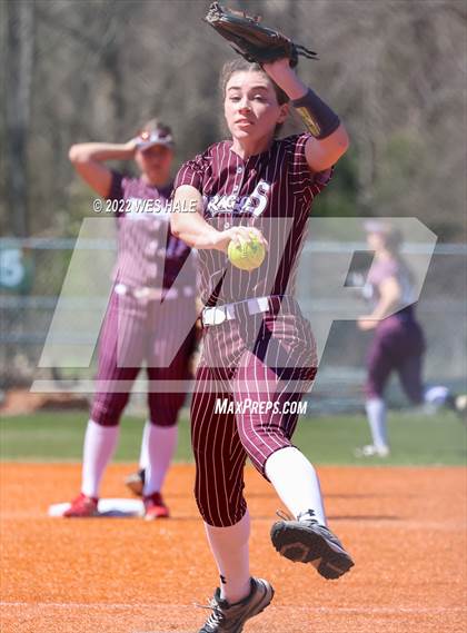 Thumbnail 2 in DeSoto Central vs. Collierville (Morris Hunter Tournament) photogallery.