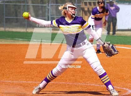 Thumbnail 2 in DeSoto Central vs. Collierville (Morris Hunter Tournament) photogallery.