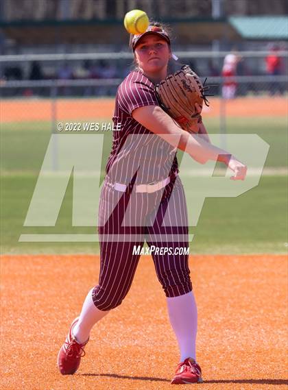 Thumbnail 2 in DeSoto Central vs. Collierville (Morris Hunter Tournament) photogallery.