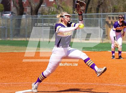 Thumbnail 3 in DeSoto Central vs. Collierville (Morris Hunter Tournament) photogallery.