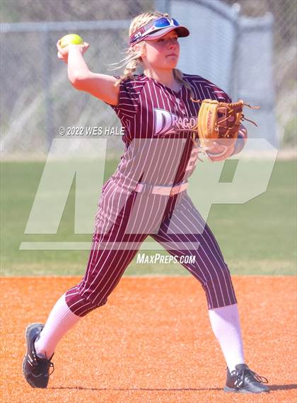 Thumbnail 1 in DeSoto Central vs. Collierville (Morris Hunter Tournament) photogallery.