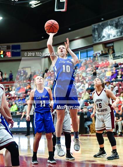 Thumbnail 3 in Mammoth Spring vs. Kirby (AAA 1A 2nd Round Playoff) photogallery.