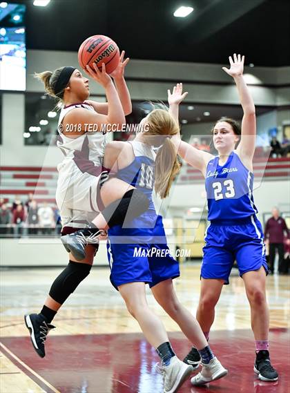 Thumbnail 1 in Mammoth Spring vs. Kirby (AAA 1A 2nd Round Playoff) photogallery.