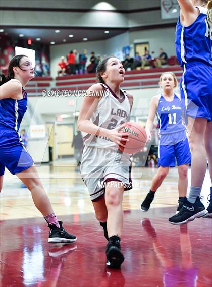 Thumbnail 2 in Mammoth Spring vs. Kirby (AAA 1A 2nd Round Playoff) photogallery.