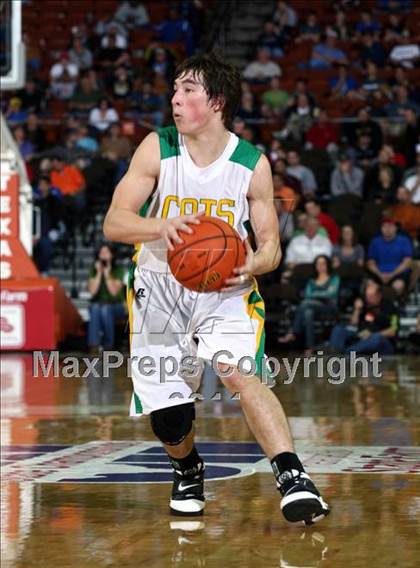 Thumbnail 1 in Idalou vs. Hallettsville (UIL 2A Semifinal) photogallery.