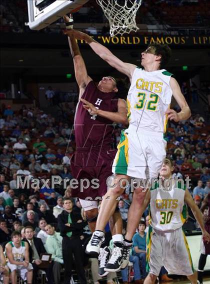 Thumbnail 1 in Idalou vs. Hallettsville (UIL 2A Semifinal) photogallery.