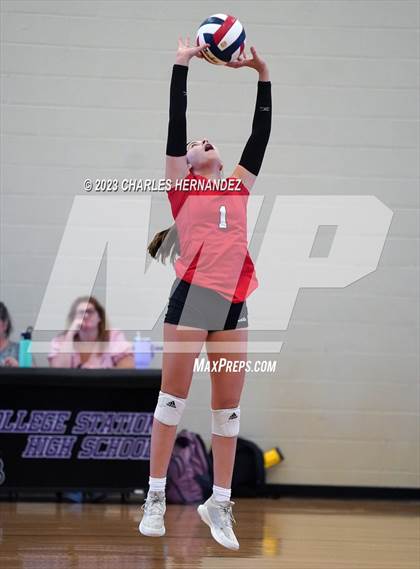 Thumbnail 3 in FR: Tomball @ College Station (B Teams) photogallery.