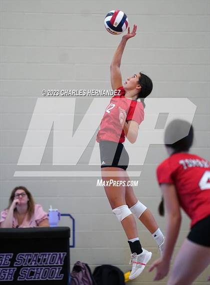 Thumbnail 2 in FR: Tomball @ College Station (B Teams) photogallery.