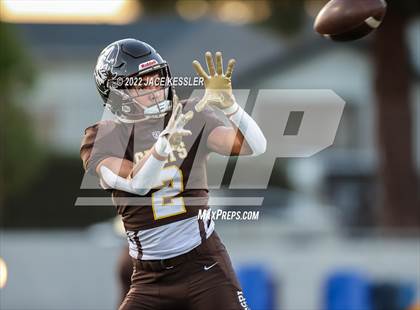 Thumbnail 1 in St. Paul @ Crespi photogallery.