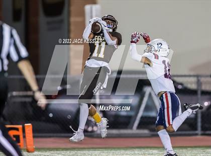 Thumbnail 1 in St. Paul @ Crespi photogallery.