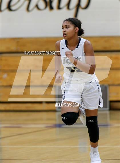 Thumbnail 2 in Mission Hills @ Vista Murrieta (Matador Classic) photogallery.