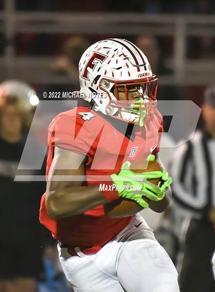 Thumbnail 2 in St. Xavier @ Fairfield (OHSAA D1 Round 1) photogallery.