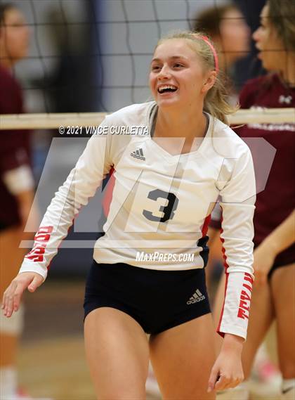 Thumbnail 1 in Davenport @ Wimberley photogallery.