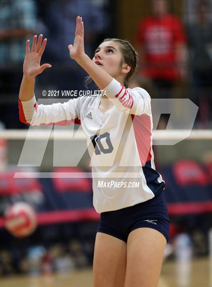 Thumbnail 3 in Davenport @ Wimberley photogallery.
