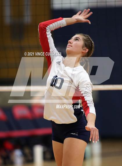 Thumbnail 2 in Davenport @ Wimberley photogallery.