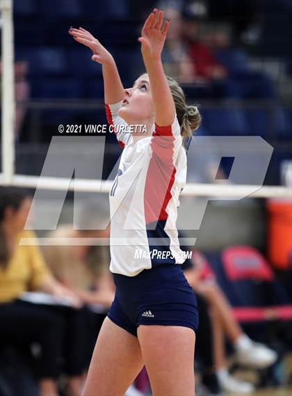 Thumbnail 3 in Davenport @ Wimberley photogallery.