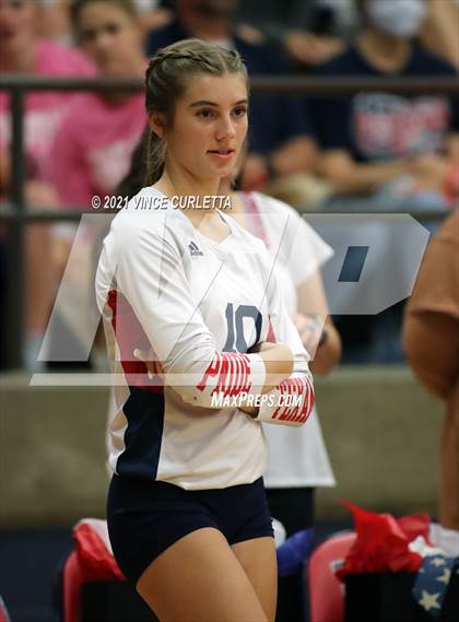 Thumbnail 1 in Davenport @ Wimberley photogallery.