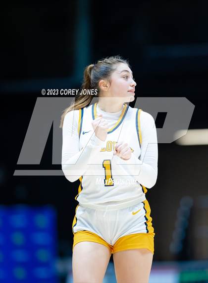 Thumbnail 1 in St. Francis vs Galloway (GHSA A Division I State Championship) photogallery.