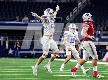 Thumbnail 3 in Tidehaven vs. Gunter (UIL 3A D2 Football Final) photogallery.