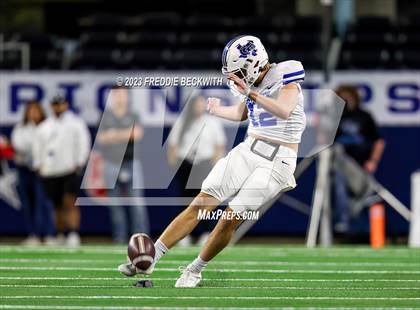 Thumbnail 1 in Tidehaven vs. Gunter (UIL 3A D2 Football Final) photogallery.