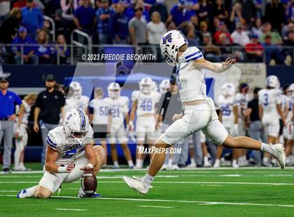 Thumbnail 1 in Tidehaven vs. Gunter (UIL 3A D2 Football Final) photogallery.