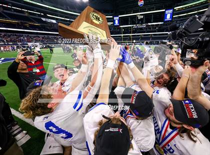 Thumbnail 3 in Tidehaven vs. Gunter (UIL 3A D2 Football Final) photogallery.