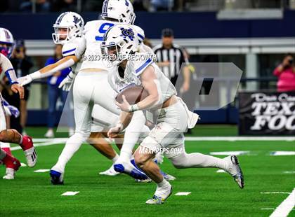 Thumbnail 2 in Tidehaven vs. Gunter (UIL 3A D2 Football Final) photogallery.