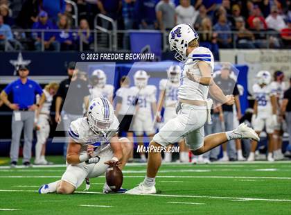 Thumbnail 2 in Tidehaven vs. Gunter (UIL 3A D2 Football Final) photogallery.