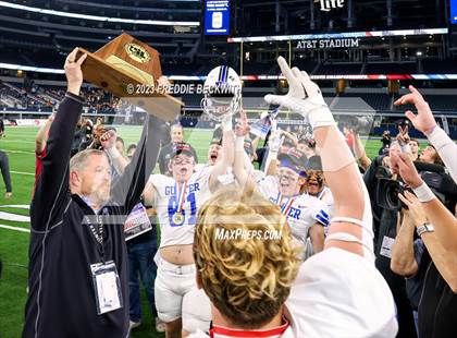 Thumbnail 2 in Tidehaven vs. Gunter (UIL 3A D2 Football Final) photogallery.