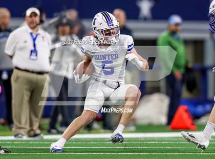 Thumbnail 3 in Tidehaven vs. Gunter (UIL 3A D2 Football Final) photogallery.