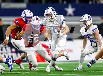 Thumbnail 1 in Tidehaven vs. Gunter (UIL 3A D2 Football Final) photogallery.