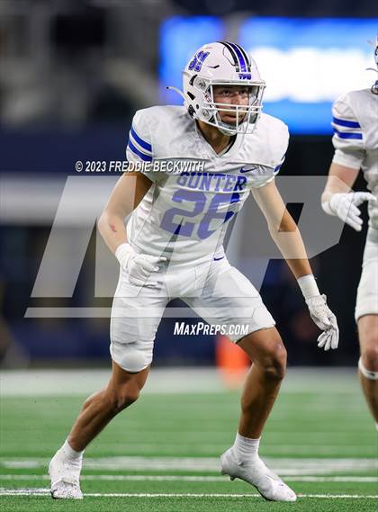 Thumbnail 1 in Tidehaven vs. Gunter (UIL 3A D2 Football Final) photogallery.