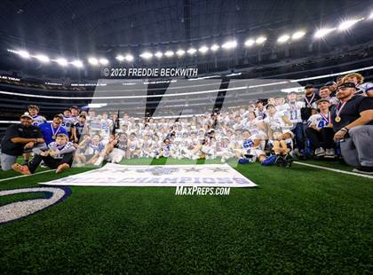Thumbnail 1 in Tidehaven vs. Gunter (UIL 3A D2 Football Final) photogallery.