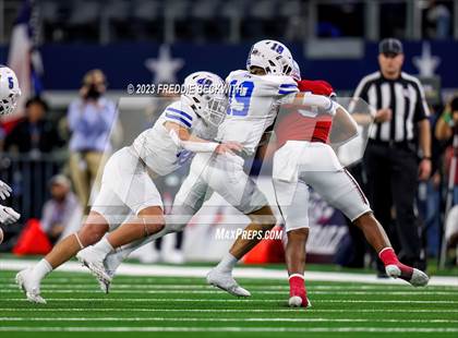 Thumbnail 1 in Tidehaven vs. Gunter (UIL 3A D2 Football Final) photogallery.