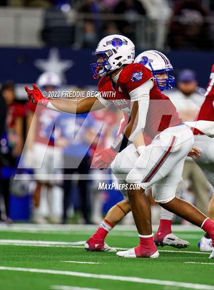 Thumbnail 3 in Tidehaven vs. Gunter (UIL 3A D2 Football Final) photogallery.
