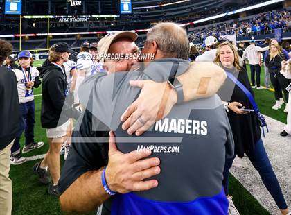 Thumbnail 1 in Tidehaven vs. Gunter (UIL 3A D2 Football Final) photogallery.