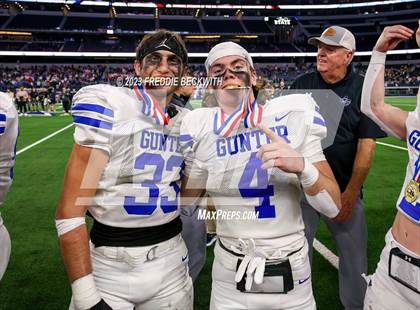 Thumbnail 1 in Tidehaven vs. Gunter (UIL 3A D2 Football Final) photogallery.