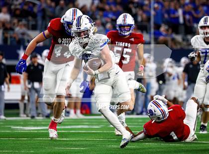 Thumbnail 1 in Tidehaven vs. Gunter (UIL 3A D2 Football Final) photogallery.