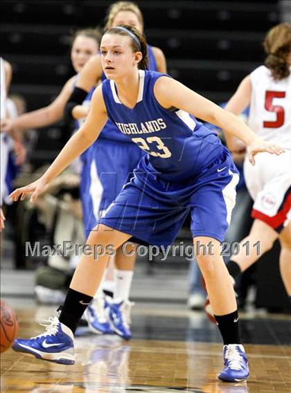 Thumbnail 3 in Highlands vs. St. Henry (KHSAA Ninth Region Quarterfinals) photogallery.
