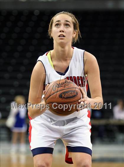 Thumbnail 1 in Highlands vs. St. Henry (KHSAA Ninth Region Quarterfinals) photogallery.