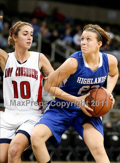 Thumbnail 2 in Highlands vs. St. Henry (KHSAA Ninth Region Quarterfinals) photogallery.