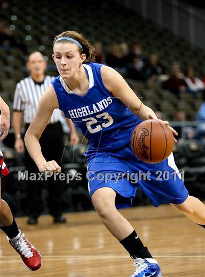 Thumbnail 1 in Highlands vs. St. Henry (KHSAA Ninth Region Quarterfinals) photogallery.
