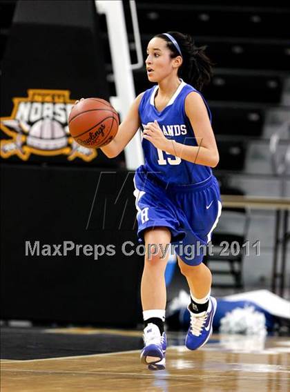 Thumbnail 2 in Highlands vs. St. Henry (KHSAA Ninth Region Quarterfinals) photogallery.