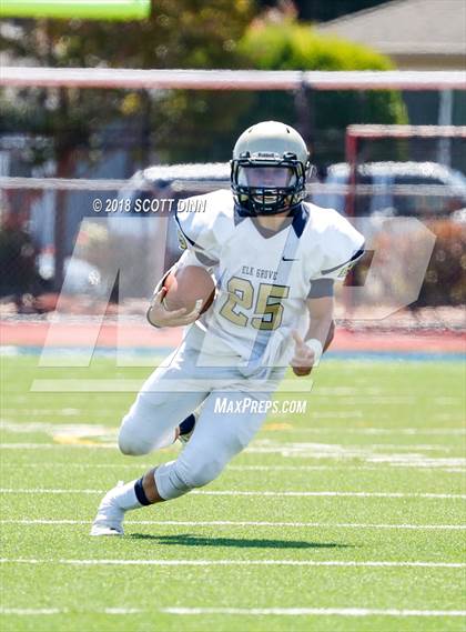 Thumbnail 1 in Elk Grove @ Serra photogallery.