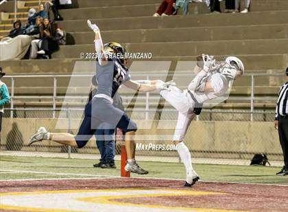 Thumbnail 3 in Del Norte vs. La Jolla (CIF SDS Division 2 Final) photogallery.