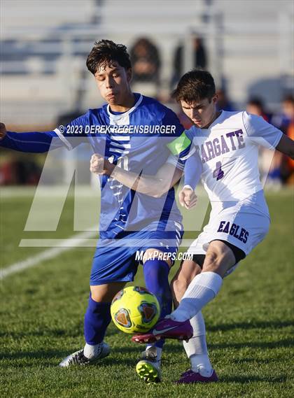 Thumbnail 3 in Fort Lupton vs Stargate School (CHSAA 3A Playoffs Rd1) photogallery.