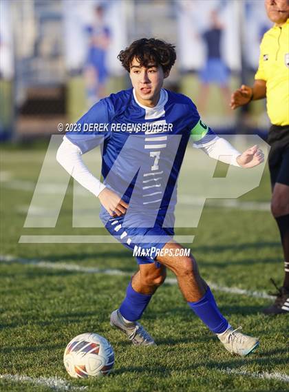Thumbnail 3 in Fort Lupton vs Stargate School (CHSAA 3A Playoffs Rd1) photogallery.