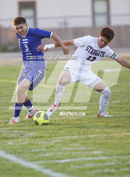 Thumbnail 3 in Fort Lupton vs Stargate School (CHSAA 3A Playoffs Rd1) photogallery.